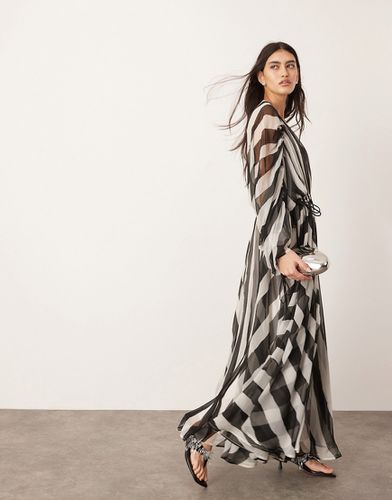 Robe longue oversize rayée en mousseline avec taille froncée - Noir et blanc - Asos Edition - Modalova