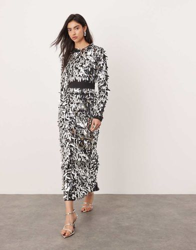 Robe longue ornée de gros sequins avec manches longues et taille structurée - Asos Edition - Modalova