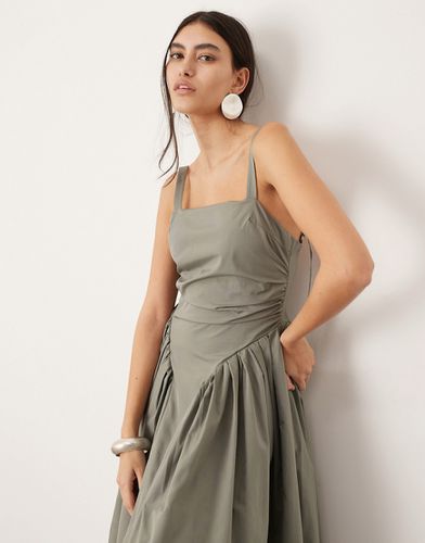 Robe longue froncée à taille basse et anneaux en D - Asos Edition - Modalova