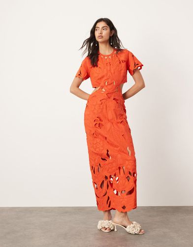 Robe mi-longue motif fleurs à découpe et taille ouverte - Asos Edition - Modalova