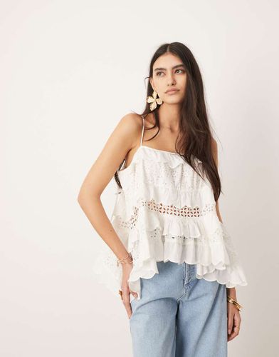 Top à fines bretelles en broderie - Blanc - Asos Edition - Modalova