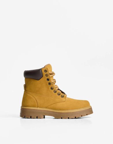 Bottines avec dtails matelasss - Bershka - Modalova