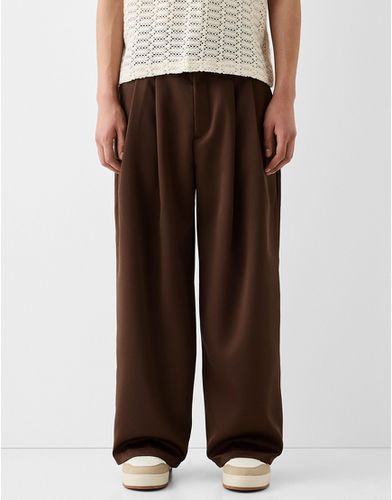 Pantalon ajusté coupe ample - Marron - Bershka - Modalova