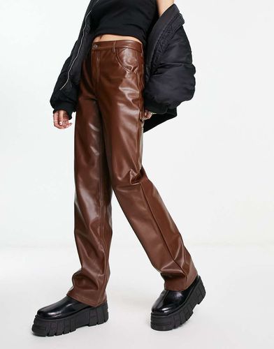 Pantalon droit style charpentier en PU - Marron - Guess Originals - Modalova