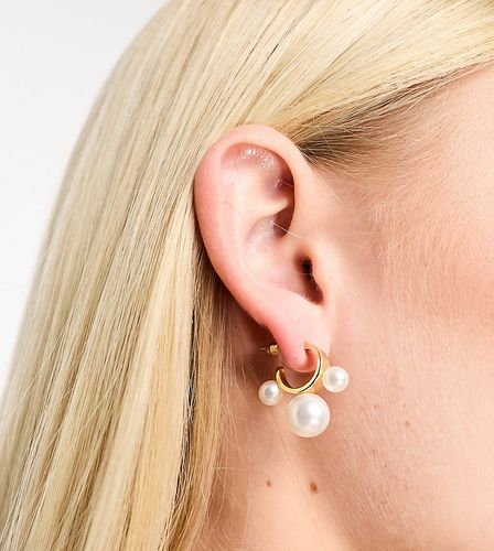 Créoles ornées de perles de tailles croissantes - Designb London - Modalova