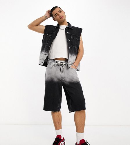 Exclusivité ASOS - Short d'ensemble long en jean - teinté effet dégradé - Calvin Klein Jeans - Modalova