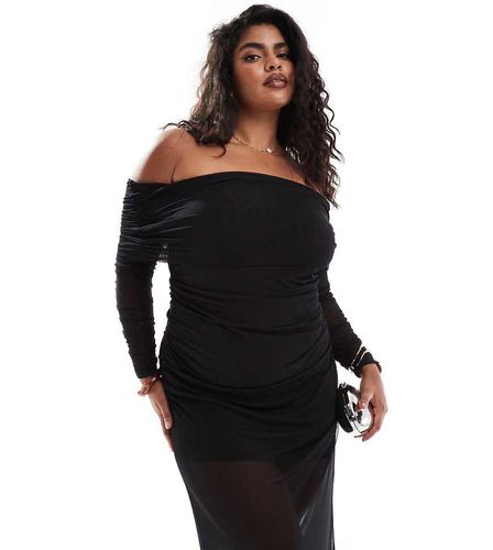 Robe longue froncée à épaules dénudées - Forever New Curve - Modalova