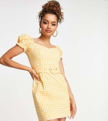 Robe courte ceinturée à manches bouffantes et carreaux vichy - Ambré - Forever New Petite - Modalova