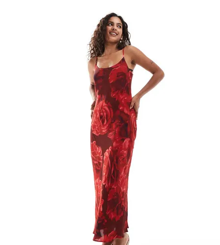 Robe nuisette longue à imprimé fleuri - Rouge - Forever New Petite - Modalova