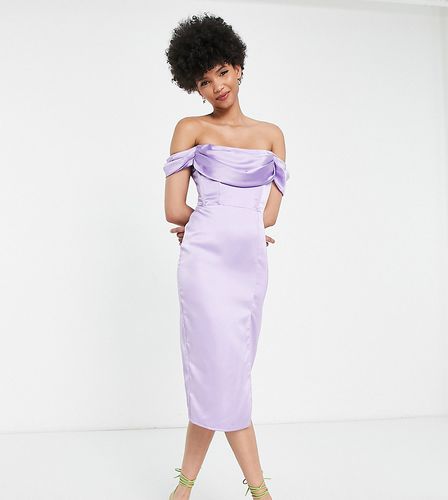 First Distraction The Label Tall - Robe mi-longue fendue en satin - Lavande - First Distraction Tall - Modalova