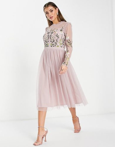 Robe mi-longue de demoiselle d'honneur avec bustier à ornements et jupe plissée - Mauve cendré - Frock and Frill - Modalova