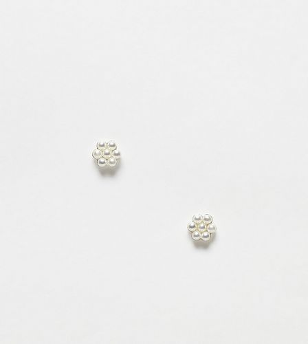 Boucles d'oreilles en argent massif avec fleurs et perles nacrées - Argent - Kingsley Ryan - Modalova