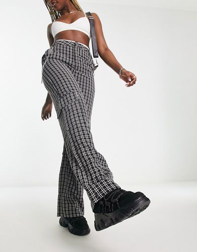 Pantalon cargo ample avec chaîne amovible - Carreaux noirs et blancs - Heartbreak - Modalova