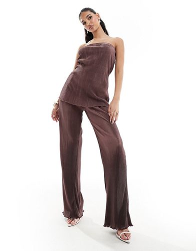 Pantalon large d'ensemble plissé - Chocolat - In The Style - Modalova