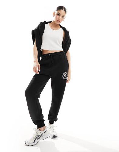 X Perrie Sian - Pantalon de jogging brodé d'ensemble - In The Style - Modalova