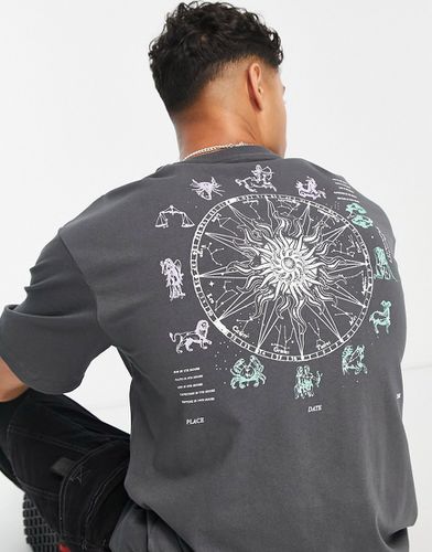 Originals - T-shirt oversize à imprimé zodiaque dans le dos - Jack & Jones - Modalova