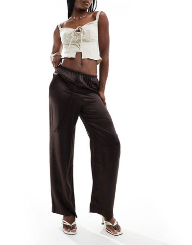 Pantalon large en satin doux avec cordon de serrage - Other Stories - Modalova