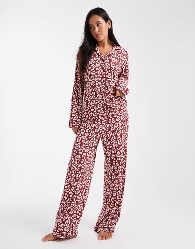 Pyjama  revers en jersey ultra doux  lisers - Imprim lopard - Loungeable - Modalova