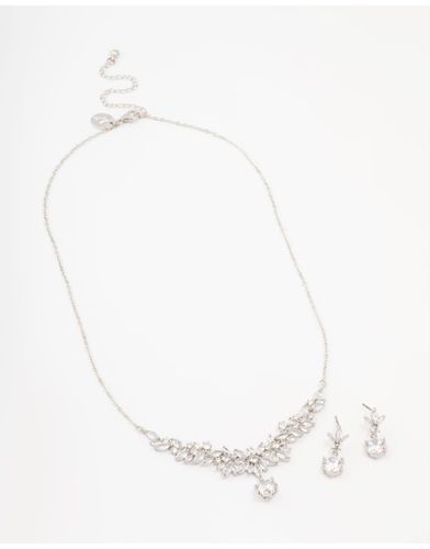 Parure collier et boucles d'oreilles en rhodium avec diamants fantaisie taille baguette - Lovisa - Modalova