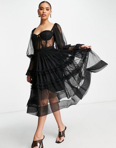 Robe mi-longue en tulle style corset - Lace & Beads - Modalova