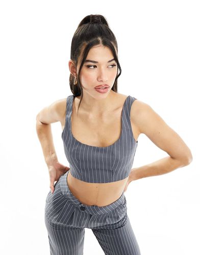 Missy Empire - Crop top d'ensemble ajusté à fines rayures - Gris - Missyempire - Modalova