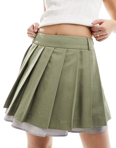 Mini-jupe plissée habillée avec superposition en popeline - Kaki - Miss Selfridge - Modalova