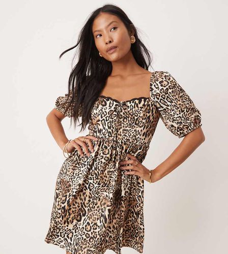 Robe courte à imprimé animal - Miss Selfridge Petite - Modalova