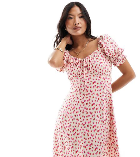 Robe courte à imprimé fraises avec liens devant - Multicolore - Miss Selfridge Petite - Modalova