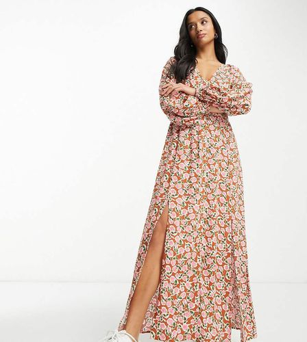 Petite - Robe longue boutonnée - Chocolat avec roses - Miss Selfridge - Modalova