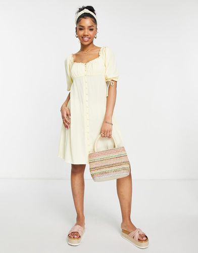 Robe boutonnée courte coupe ajustée puis évasée en tissu texturé - citron - Miss Selfridge - Modalova