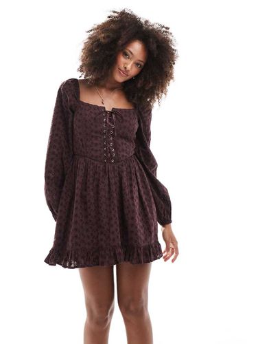 Robe corset courte en broderie anglaise - Chocolat - Miss Selfridge - Modalova