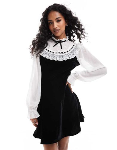 Robe courte brodée en mousseline et velours - Noir et blanc - Miss Selfridge - Modalova