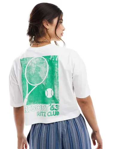 T-shirt crop top coupe carrée à imprimé Tennis - Miss Selfridge - Modalova