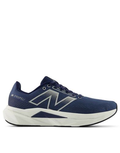 FuelCell Propel V5 - Baskets - New Balance - Modalova