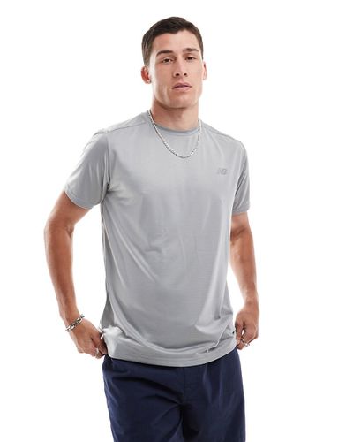 Sport Essentials - T-shirt - Beige - New Balance - Modalova