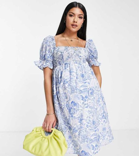 Robe courte froncée avec encolure carrée - Bleu fleuri - New Look Maternity - Modalova