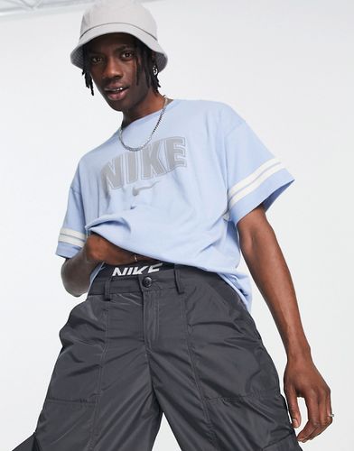 T-shirt avec imprimé rétro sur la poitrine - lacté - Nike - Modalova