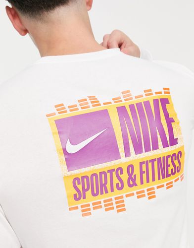 T-shirt manches longues à imprimé Sports au dos - Nike Training - Modalova