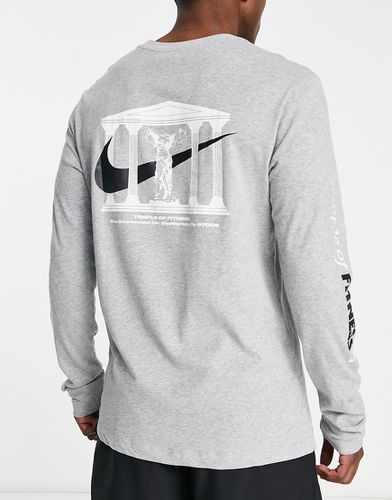 T-shirt à manches longues en tissu Dri-FIT avec imprimé Wildcard - Nike Training - Modalova