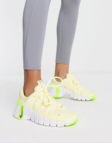 Gelijkwaardig Uitmaken Inspecteren Chaussures Nike Jaune pour Femme | Modalova