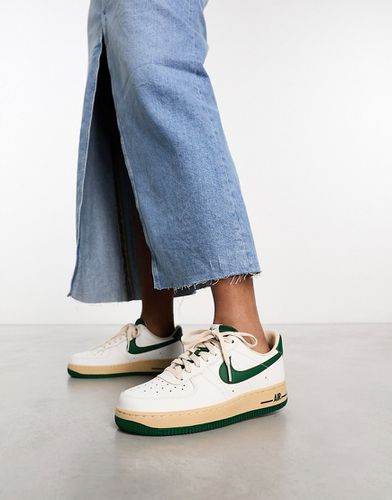 Air Force 1 '07 - Baskets - cassé et vert - Nike - Modalova