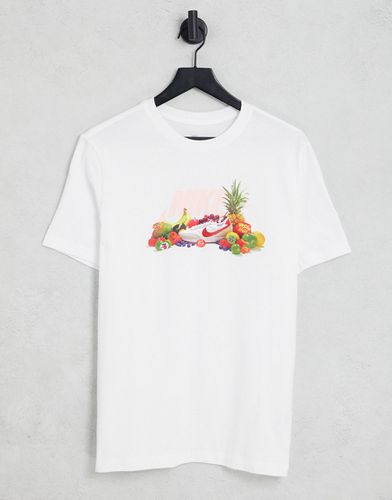 Never Not Fresh - T-shirt à imprimé fruits sur la poitrine - Nike - Modalova
