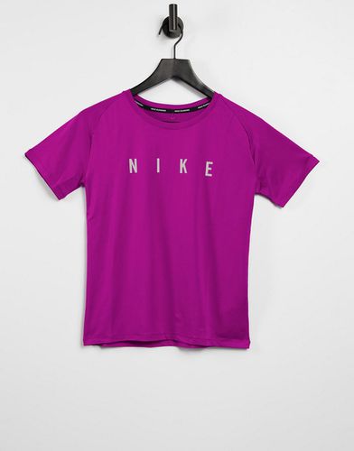 Run Division - Miler - T-shirt - Nike Running - Modalova
