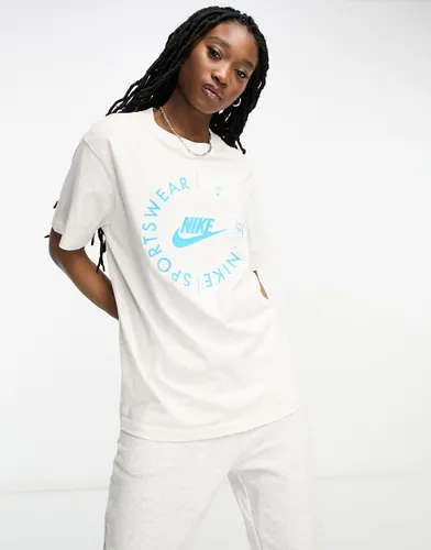 Sport Utility - T-shirt boyfriend à imprimé - Nike - Modalova