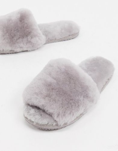 Isotoner - Chaussons à bout ouvert style mules - clair - Sheepskin by Totes - Modalova