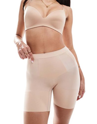 Oncore - Short sculptant mi-long - Beige doux - Spanx - Modalova