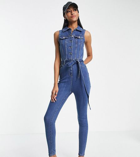 Combinaison en jean avec lien à la taille - délavé moyen - Parisian Tall - Modalova