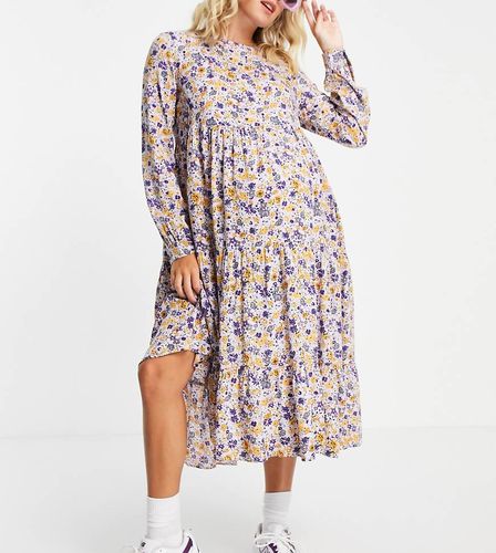 Pieces - Maternité - Robe babydoll mi-longue à motif fleuri - Lilas - Pieces Maternity - Modalova