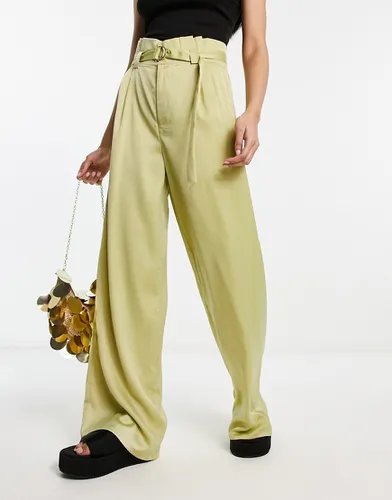 Pantalon ample à taille haute avec ceinture - Public Desire - Modalova