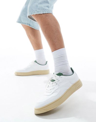 Baskets rétro à détail vert - Blanc - Pull & bear - Modalova